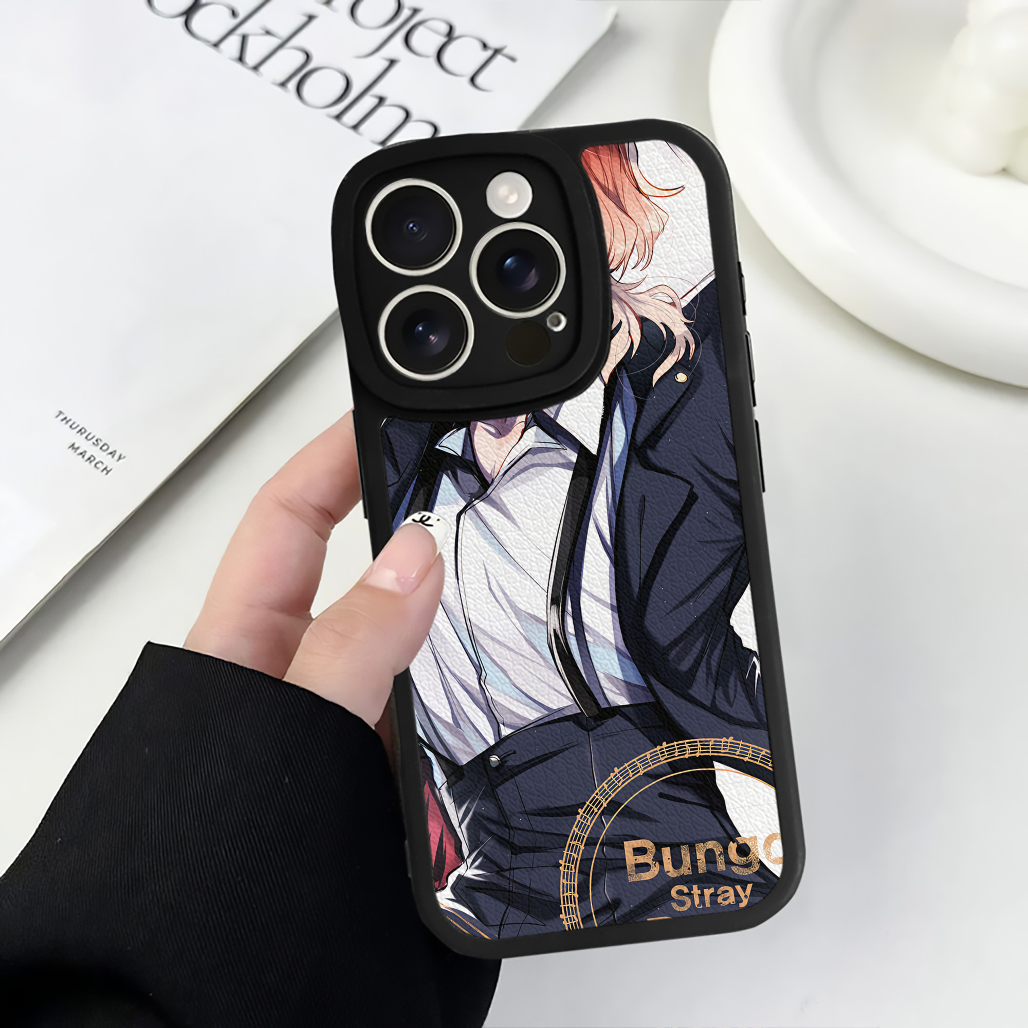 （画像用） 文豪ストレイドッグス Bungo Stray Dogs 【iPhone 16シリーズ対応】シリコンスマホケース（レザー調） 材質：シリコン